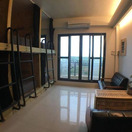 Хостел Wave Backpackers Тоучэн Экстерьер фото